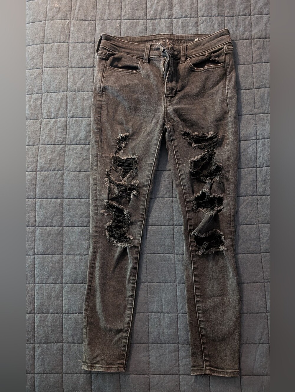 American Eagle Outfitters Black Distressed Skinny Jeans